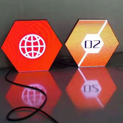 Wasserdichtes Kreatives LED-Display-Panel / Indoor Hexagon LED-Bildschirm